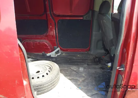 2015 Nissan Nv200 S/Sv from USA, damaged, VIN 3N6CM0KN2FK717038